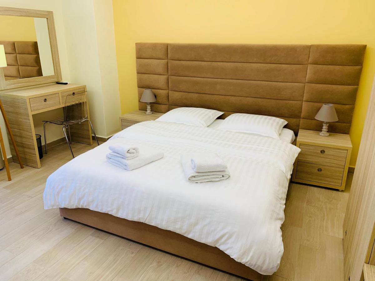 Elko Fa Golem Apartment โกเลม ภายนอก รูปภาพ